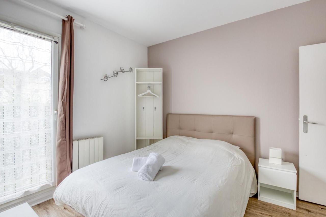 Le Petit Magny Apartamento Exterior foto